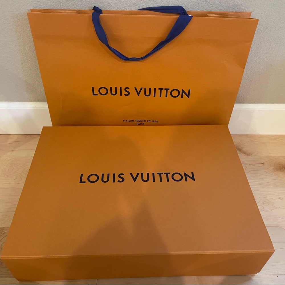 Large Louis Vuitton gift box